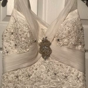 Wedding gown